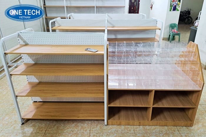 Hình ảnh lắp đặt kệ siêu thị vân gỗ Hà Nam 03